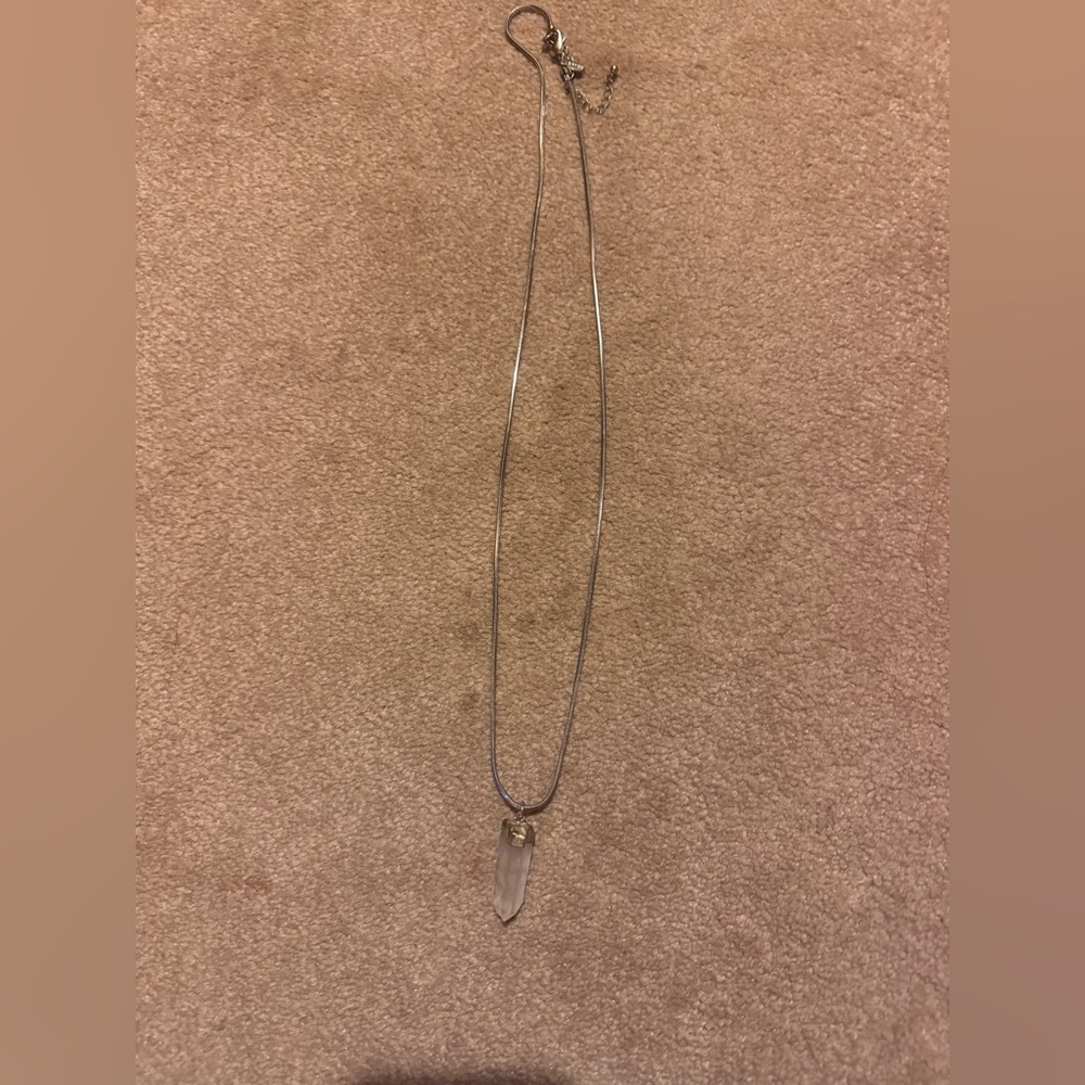 Elegant Silver Necklace with Crystal Pendant